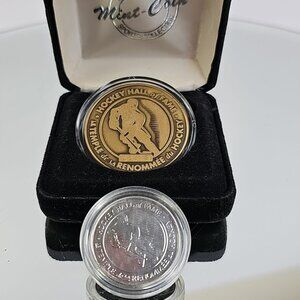 Wayne Gretzky 1999 Hall of Fame Coins 99 Set Of 2 Coins.